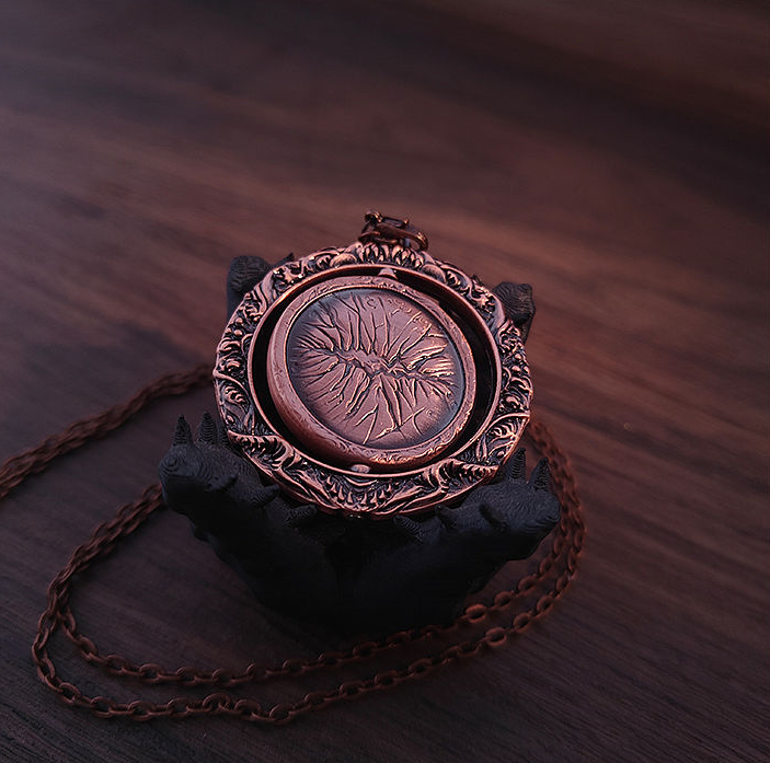 Eye of Judgment · Gehros Rotating Pendant