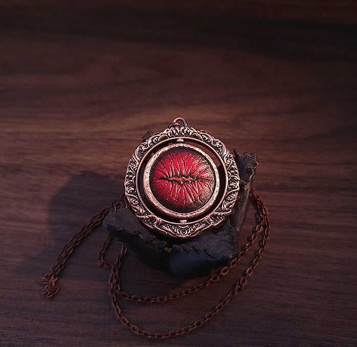Eye of Judgment · Gehros Rotating Pendant